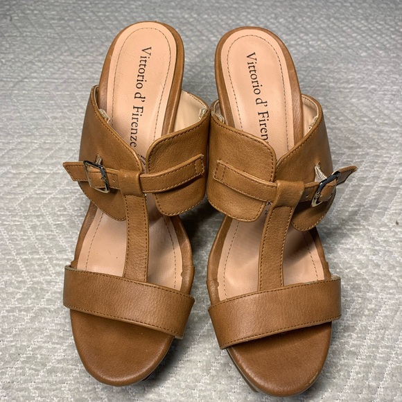 Vittorio d’ Firenze Women’s 8 Heels Brown Synthetic Leather Adjustable Strap - Picture 2 of 10